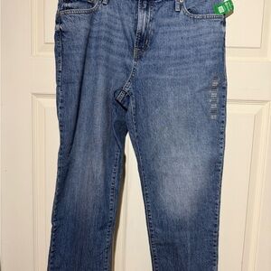 GAP Women’s Boyfriend Jeans in Medium Blue Wash